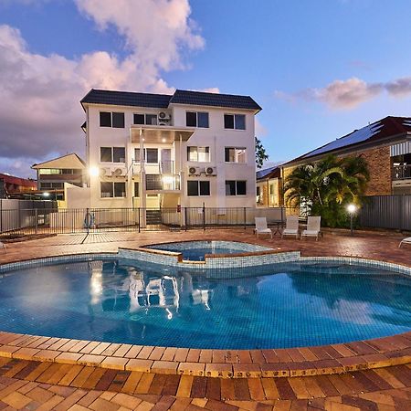 Southport Motel & Apartments Gold Coast Bagian luar foto