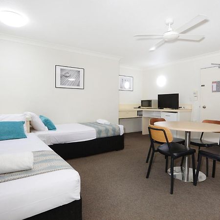 Southport Motel & Apartments Gold Coast Bagian luar foto