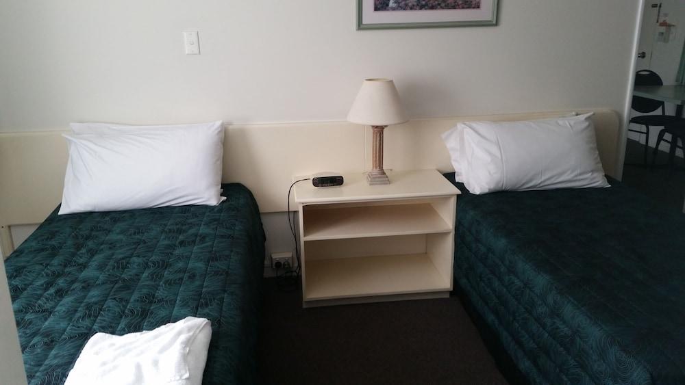 Southport Motel & Apartments Gold Coast Bagian luar foto