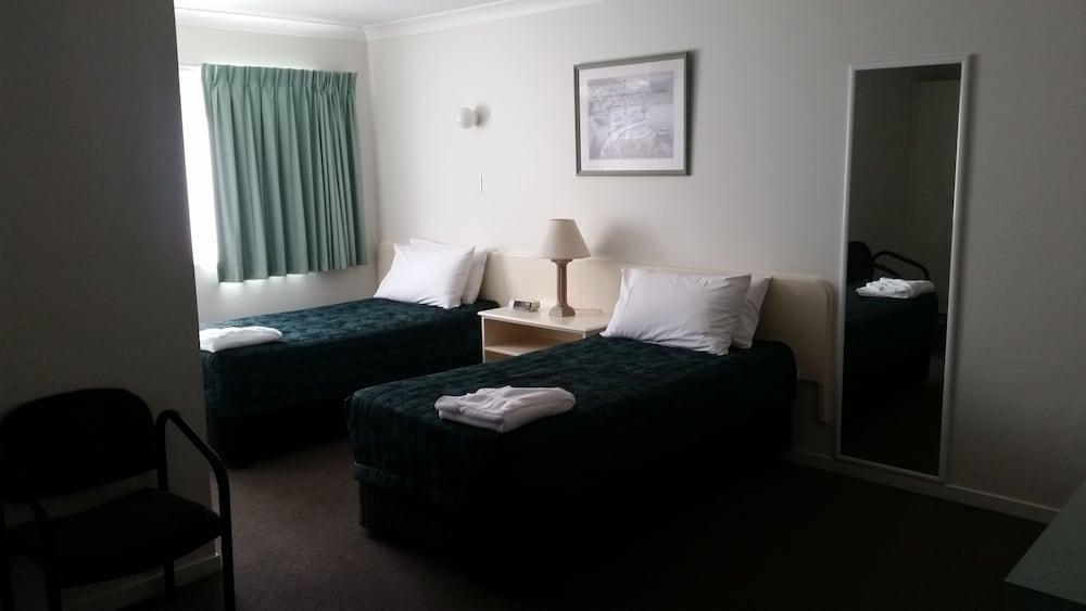 Southport Motel & Apartments Gold Coast Bagian luar foto